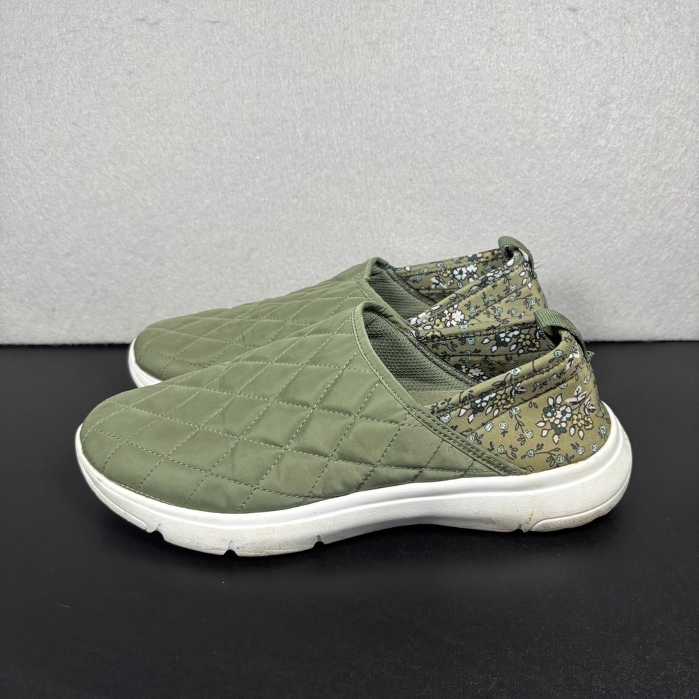 Vera Bradley VB Cloud Quilted Slip On Convertible Shoes Floral Green Women's 9